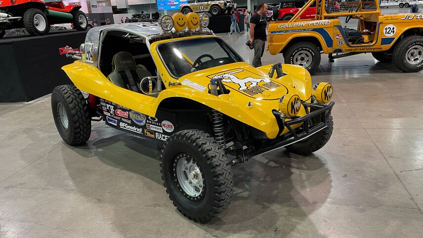 037-2021-sema-show-score-baja-1000-experience-vintage-and-current-race-vehicles.jpg