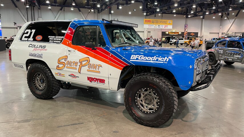 056-2021-sema-show-score-baja-1000-experience-vintage-and-current-race-vehicles.jpg