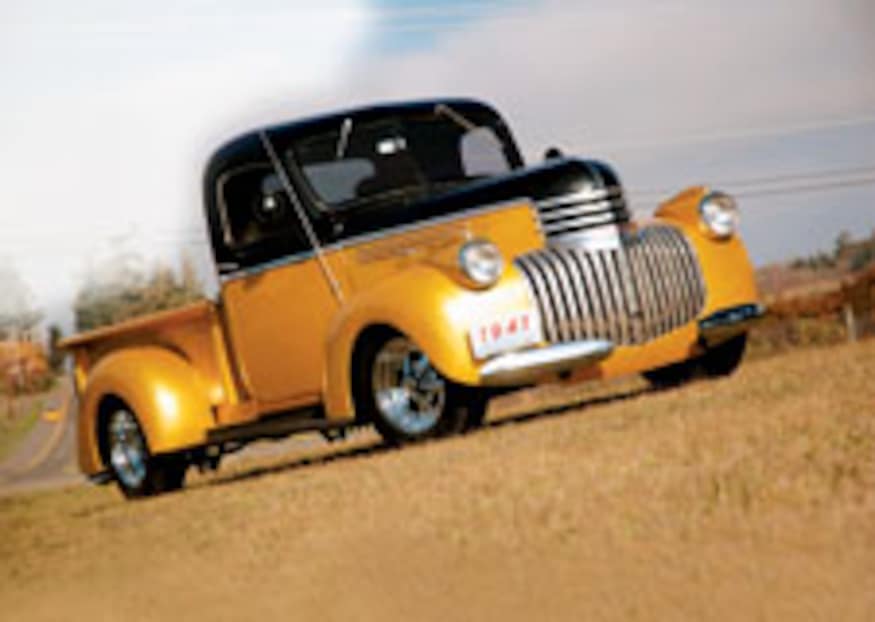 0706cct-01-pl-1941-chevy-truck-front-right-side.jpg