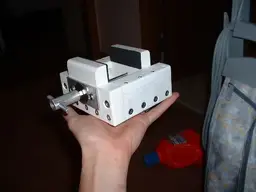 vise in palm.webp