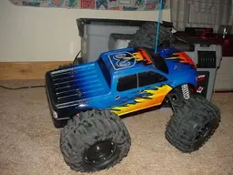 E-Maxx Crawler (14) upload.webp