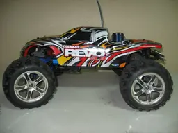 revo side view.webp