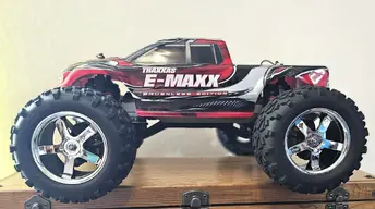 TRX E-Maxx.webp