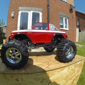 How to Paint a HPI Ford Bronco Body - YouTube