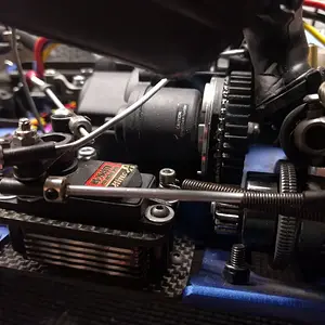 Revo 3.3  Throttle and Brake linkage