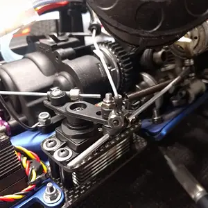 Revo 3.3 Throttle and Brake linkage