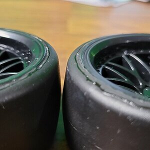 Glued drift tires 2
