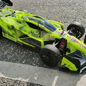 Freaking fast Arrma Limitless Monster X 8s 5687, speed pull, drifting og lots of tire marks 🇩🇰😎
