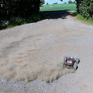 Hugh cloud from drift with Arrma Kraton m2c and Arrma Street Bug Typhon