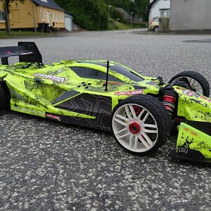 Arrma Limitless 8s gets new GRP, also trying a new shock set-up, NO GYRO!