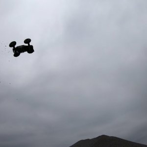 Xtreme Backflip To The Abyss AND MORE WIth The M2C Racing Conversionkit Jackhammr For Traxxas Sledge