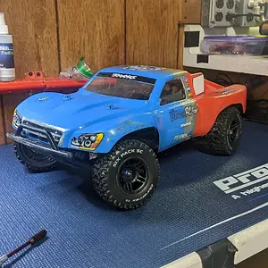 Slash 2WD Duratrax Six Pack SC