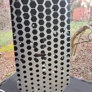 Outcast 352 (6s)