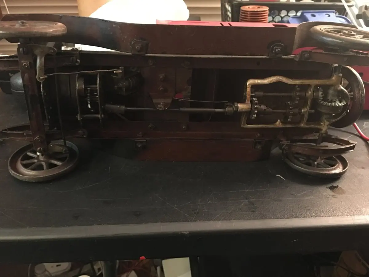 1920 structo car bottom