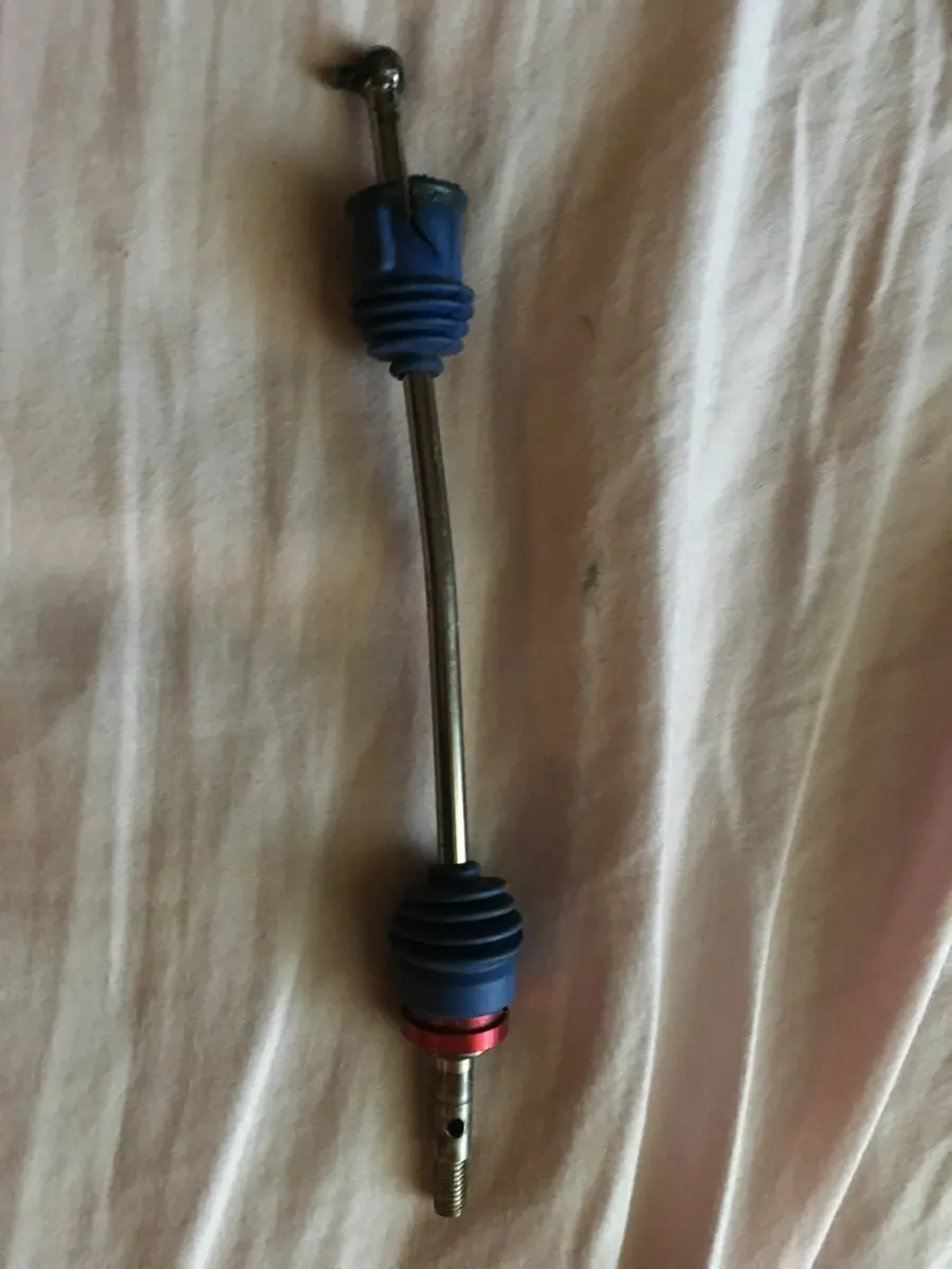 Revo driveshaft