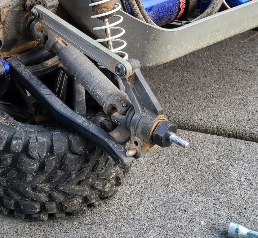 fieldrepair01rs.jpg
