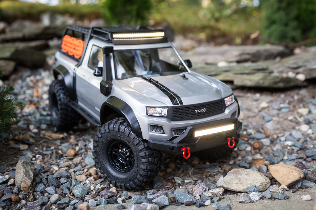 Johnny builds a TRX4 Sport kit with/for the boys... - RCCrawler