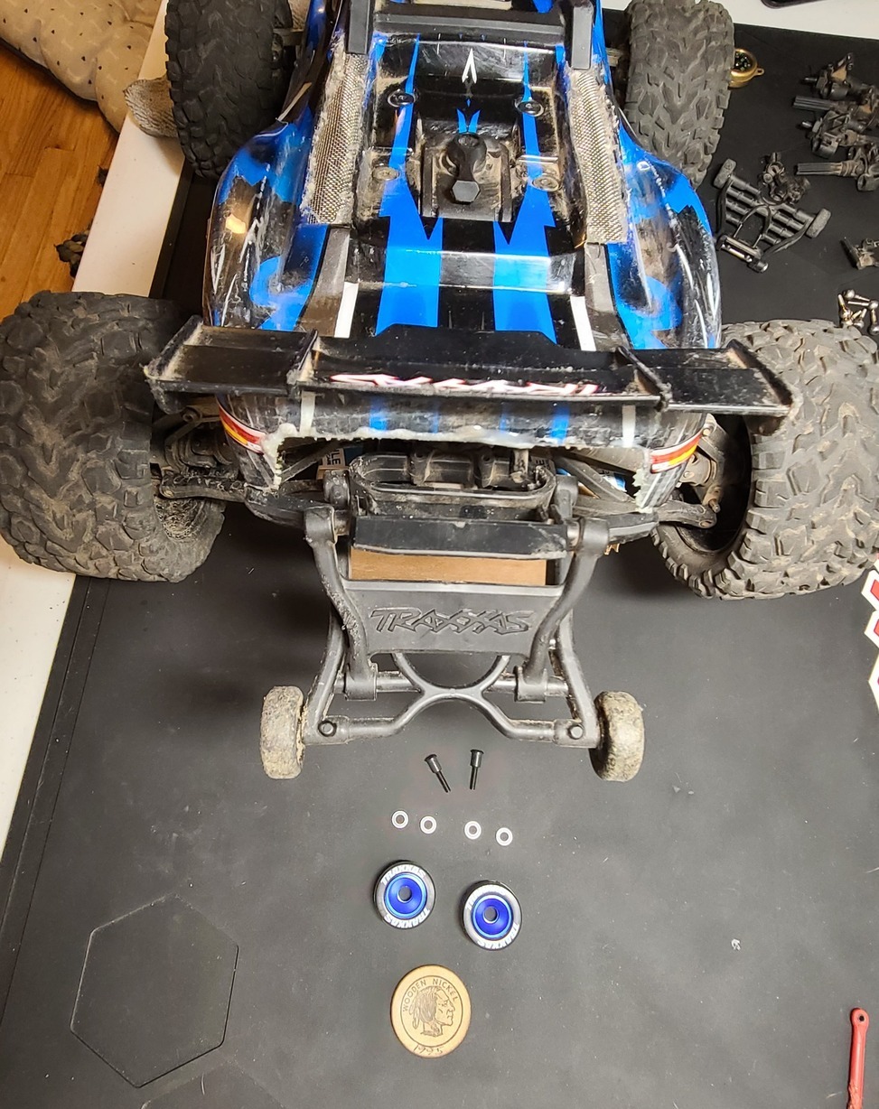 wheelie01.jpg