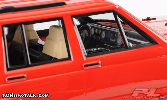 proline-interior-with-jeep-body